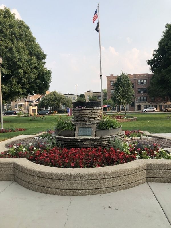 Warner Fountain. Click for full size. Warner Fountain image. Click for full size.