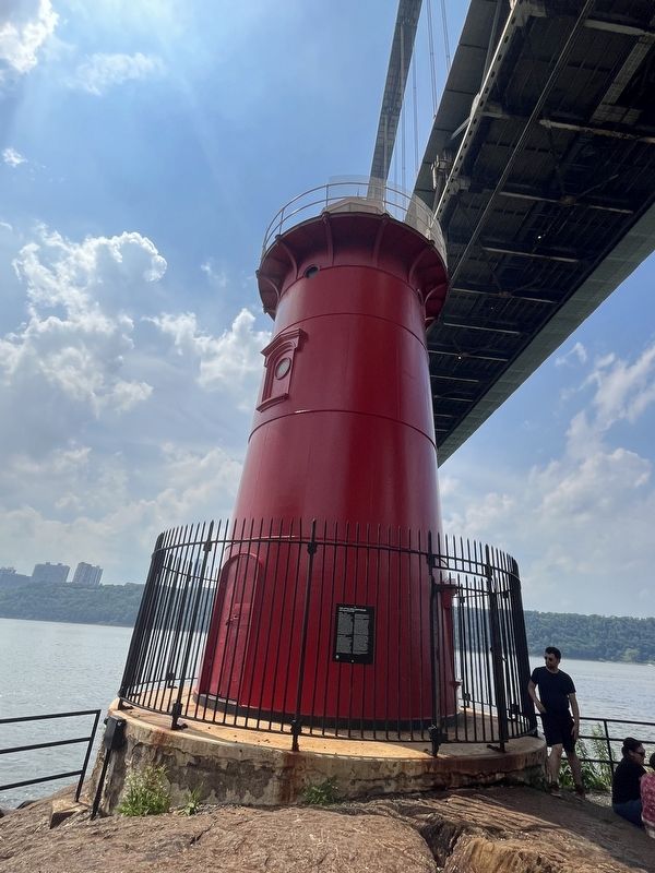 The Little Red Lighthouse standing to the immediate south of the George Washington Bridge image. Click for full size.