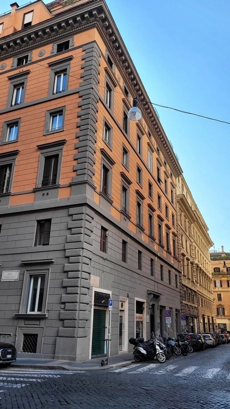 The building Manlio Gelsomini lived in. Click for full size. The building Manlio Gelsomini lived in image. Click for full size.