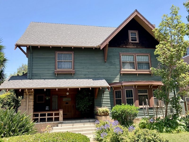2638 Van Buren Place image. Click for full size.