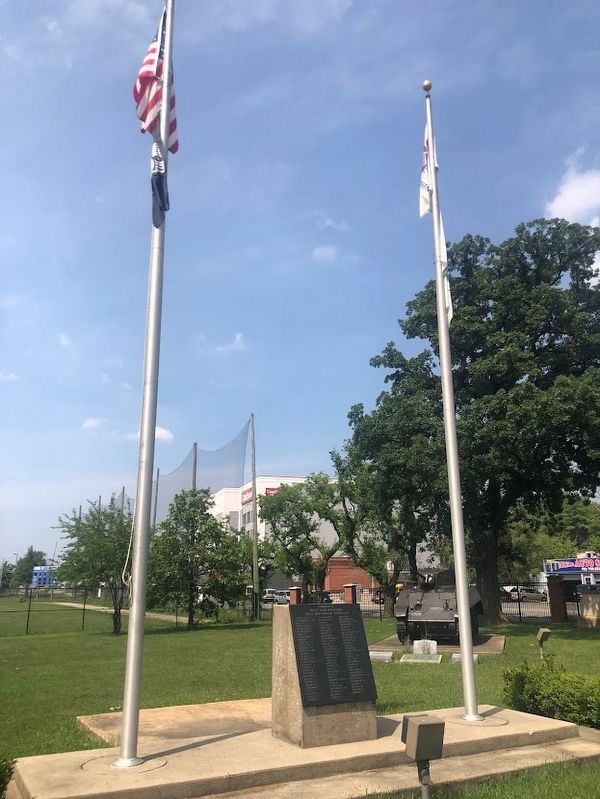 Company B, 192nd Tank Battalion Memorial image. Click for full size.