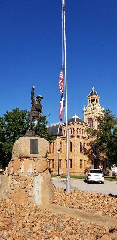 The Llano County World War I Memorial in front of the courthouse image. Click for full size.