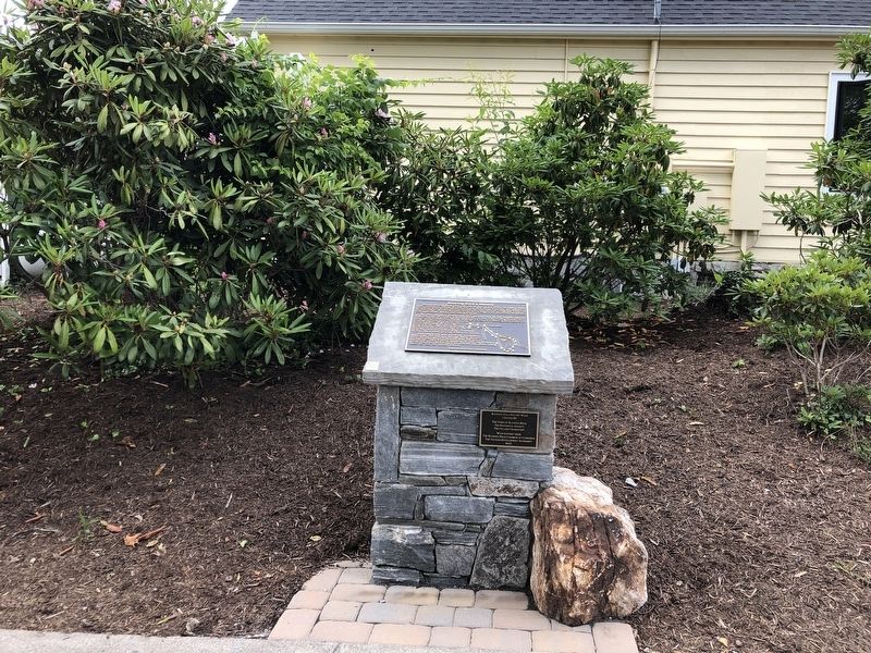 Blowing Rock's History Marker. Click for full size. Blowing Rock's History Marker image. Click for full size.