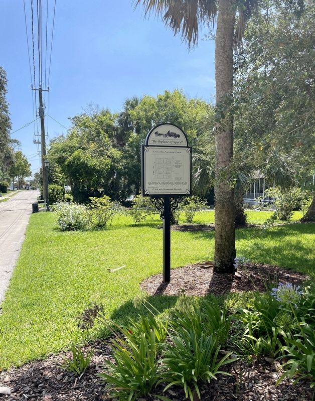 Lincoln Avenue Park Marker. Click for full size. Lincoln Avenue Park Marker image. Click for full size.