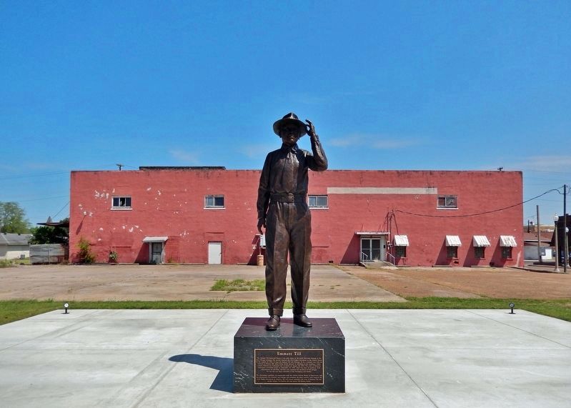 Emmett Till Memorial image. Click for full size.