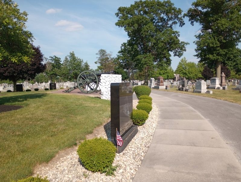 Hancock County Civil War Memorial image. Click for full size.