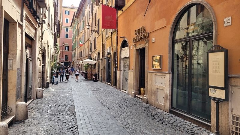 The view of the Hotel Pantheon and Marker from the street. Click for full size. The view of the Hotel Pantheon and Marker from the street image. Click for full size.