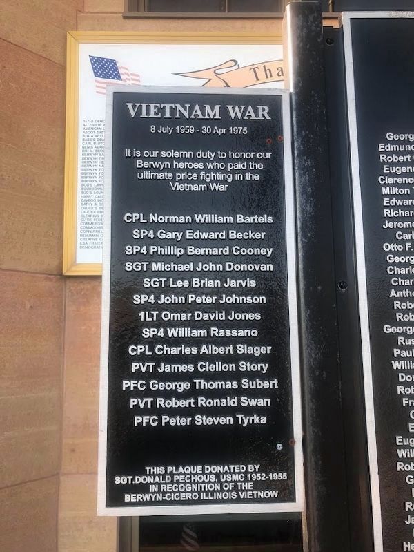 Vietnam War Memorial image. Click for full size.
