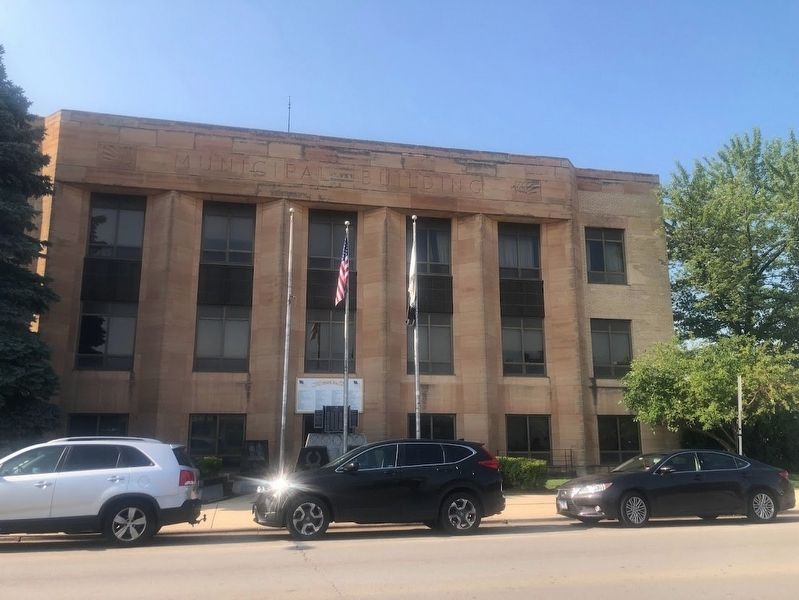 Berwyn Municipal Hall image. Click for full size.