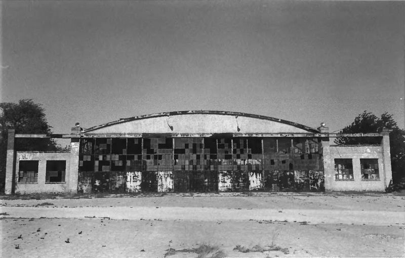 Curtiss-Wright Hangar image. Click for more information.