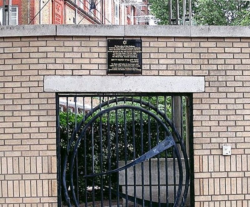 Hoxton Jewish Cemetery Marker. Click for full size. Hoxton Jewish Cemetery Marker image. Click for full size.