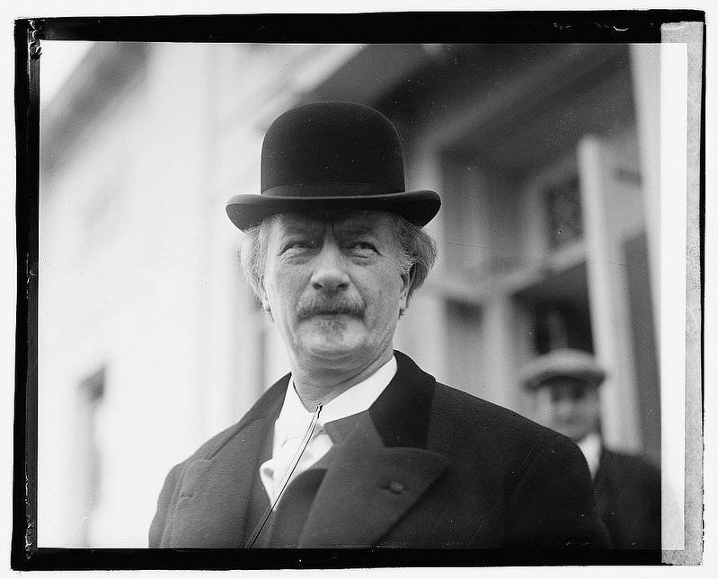 Ignacy Jan Paderewski in 1921 image. Click for full size.
