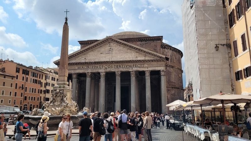 The view of the Piazza della Rotonda with the fountain, obelisk and Pantheon. Click for full size. The view of the Piazza della Rotonda with the fountain, obelisk and Pantheon image. Click for full size.