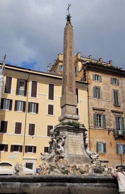 The Fountain and Obelisk of the Piazza della Rotonda image. Click for full size.