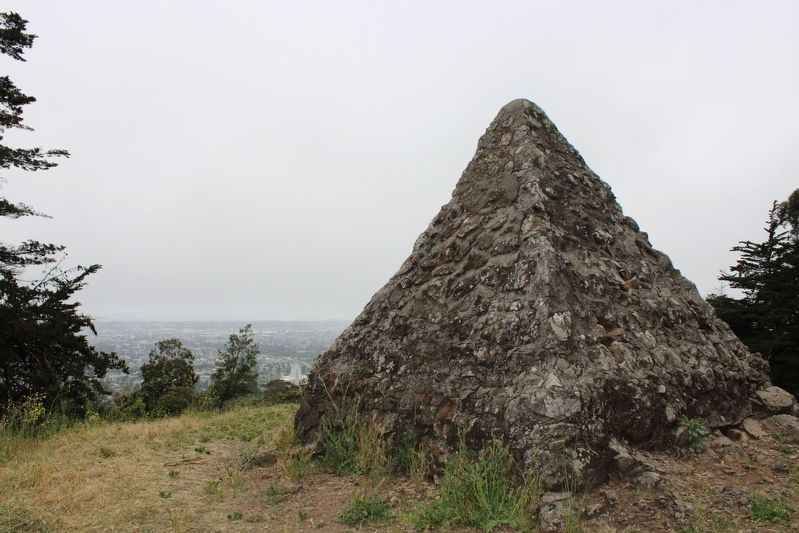 Pyramid to Moses image. Click for full size.