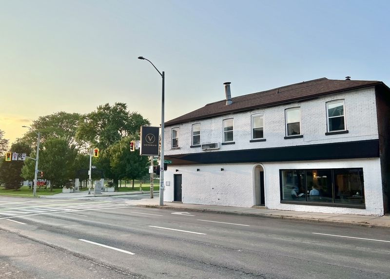 Former Park Hotel, Locke and King Steets, 2023 image. Click for full size.