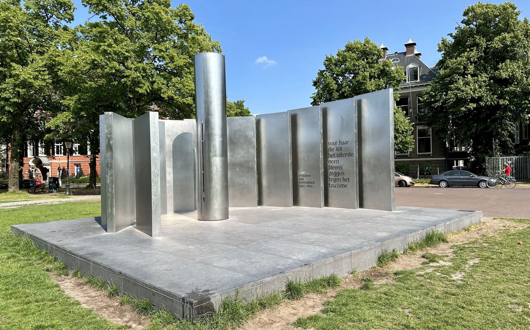 Vrouwen van Ravensbrück 1940-1945 / Women of Ravensbrück 1940-1945 Memorial. Click for full size. Vrouwen van Ravensbrück 1940-1945 / Women of Ravensbrück 1940-1945 Memorial image. Click for full size.