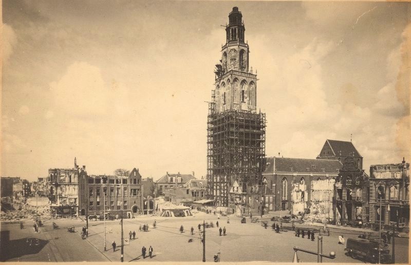 Martinikerk / The main square (incl. St. Martin Church) after the bombing image. Click for full size.