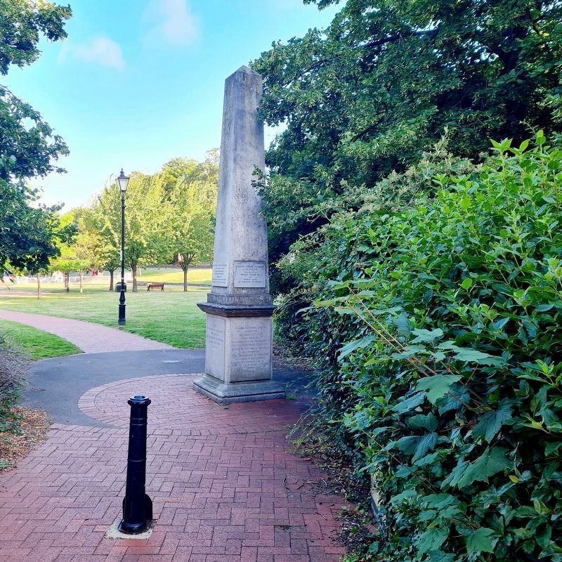 Jubilee Obelisk at entrance to Bachelors Acre image. Click for full size.