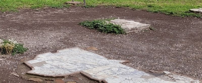 A view of the marble floor ruins image. Click for full size.