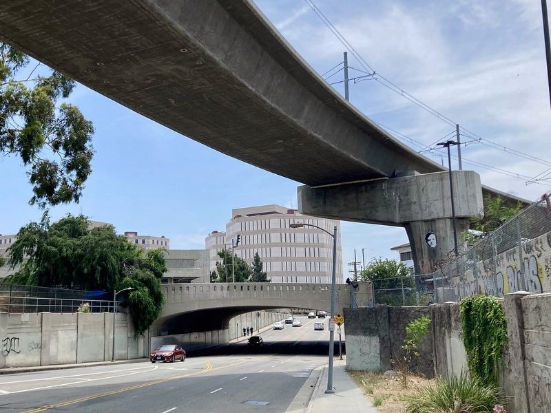 Modern Trolley Line Nearby image. Click for full size.