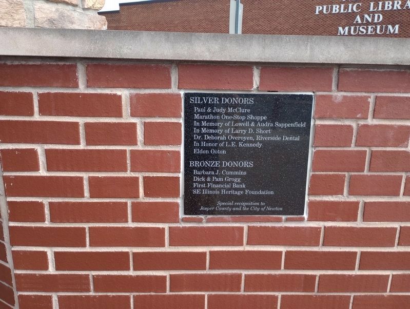 Burl Ives Statue / Jasper County Notables Marker image. Click for full size.