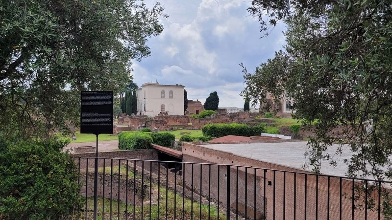 The wide view of the Gardens and Oval Pool Marker image. Click for full size.