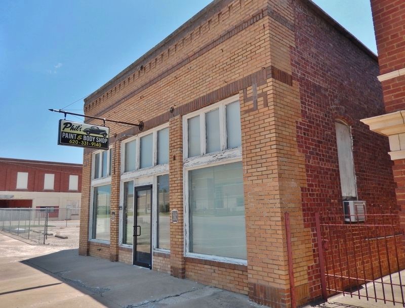 Etchen Studebaker Sales & Service Building. Click for full size. Etchen Studebaker Sales & Service Building image. Click for full size.