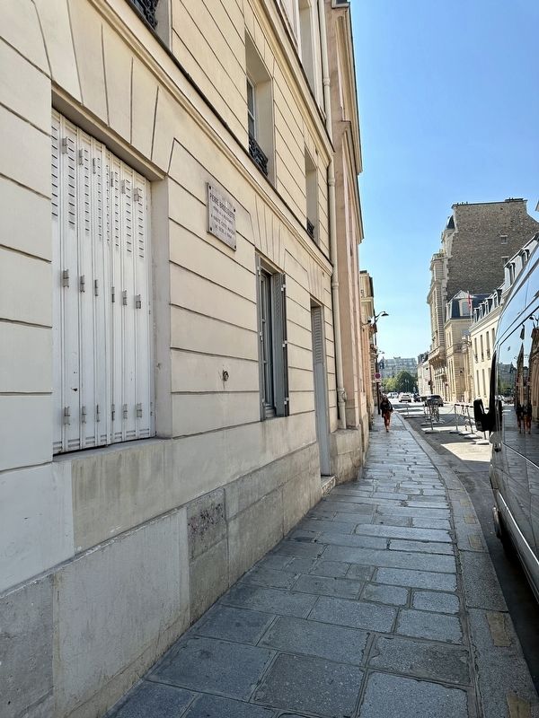 Pierre Brossolette Marker - wide view image. Click for full size.