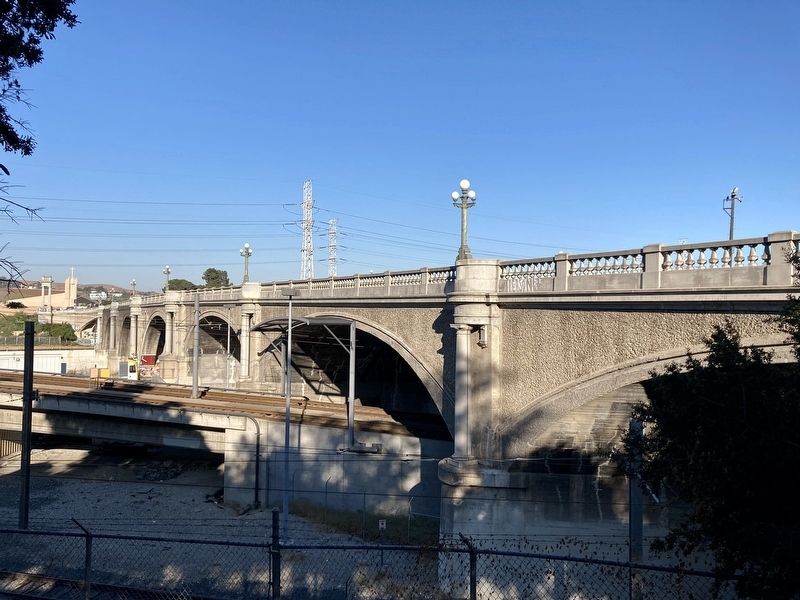 Buena Vista Street Viaduct image. Click for full size.