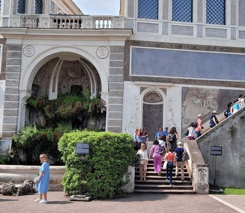 The fountain and stairs with the marker. Click for full size. The fountain and stairs with the marker image. Click for full size.