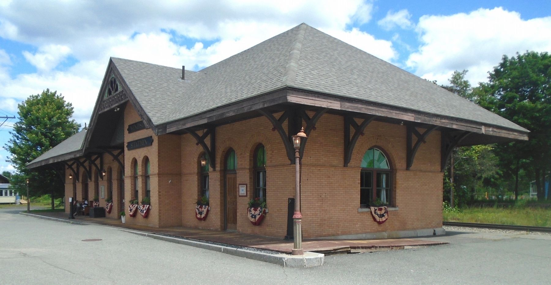 Windsor Passenger Depot image. Click for full size.
