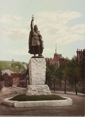 King Alfreds statue image. Click for full size.