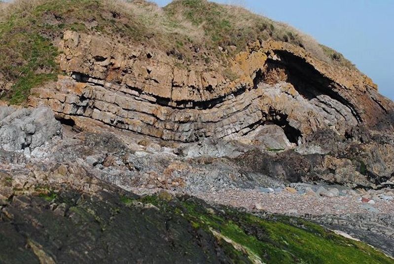 Carboniferous cyclothems at Scremerston, Northumberland image. Click for full size.