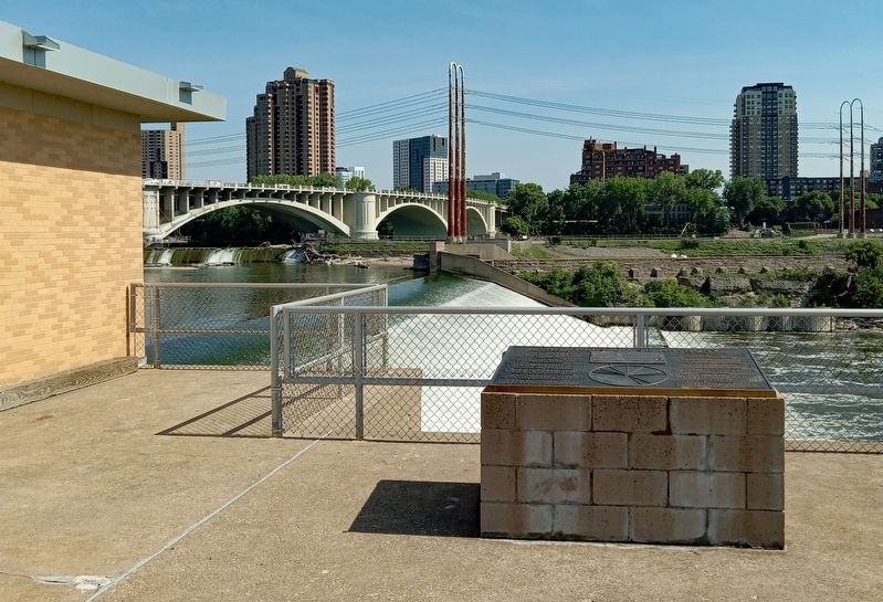 The Falls of St. Anthony Marker overlooking the falls at the Upper Lock image. Click for full size.