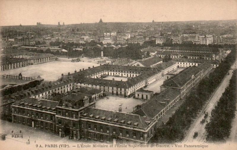 Lcole Militaire et lcole Suprieure de Guerre - vue panoramique image. Click for full size.