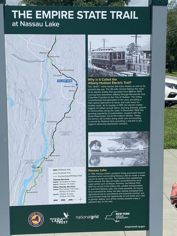 Empire State Trail Marker, Side One. Click for full size. Empire State Trail Marker, Side One image. Click for full size.