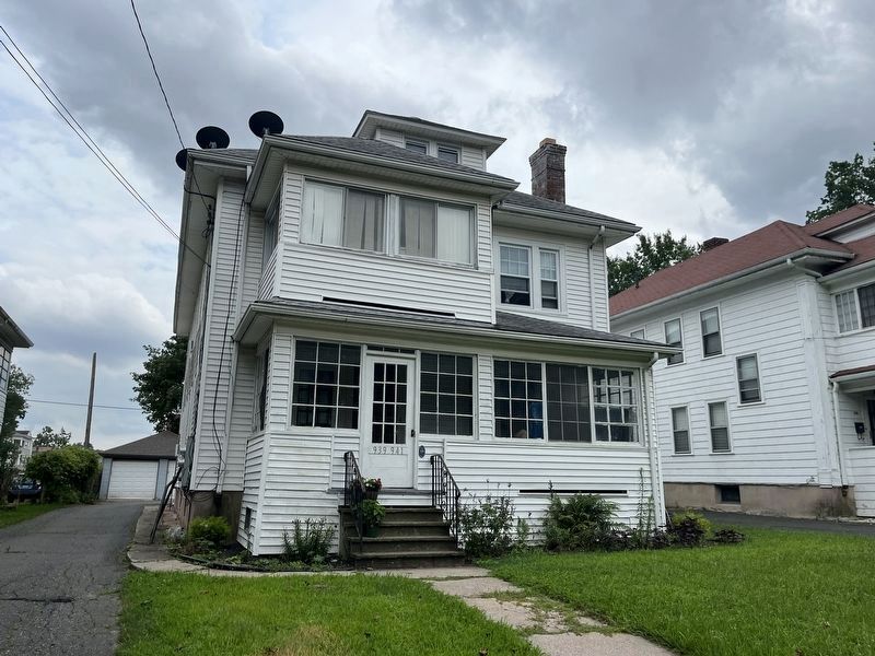 939-941 West Boulevard image. Click for full size.