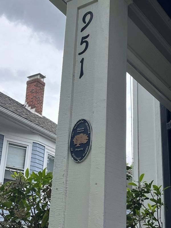 951-953 West Boulevard Marker. Click for more information. 951-953 West Boulevard Marker image. Click for more information.