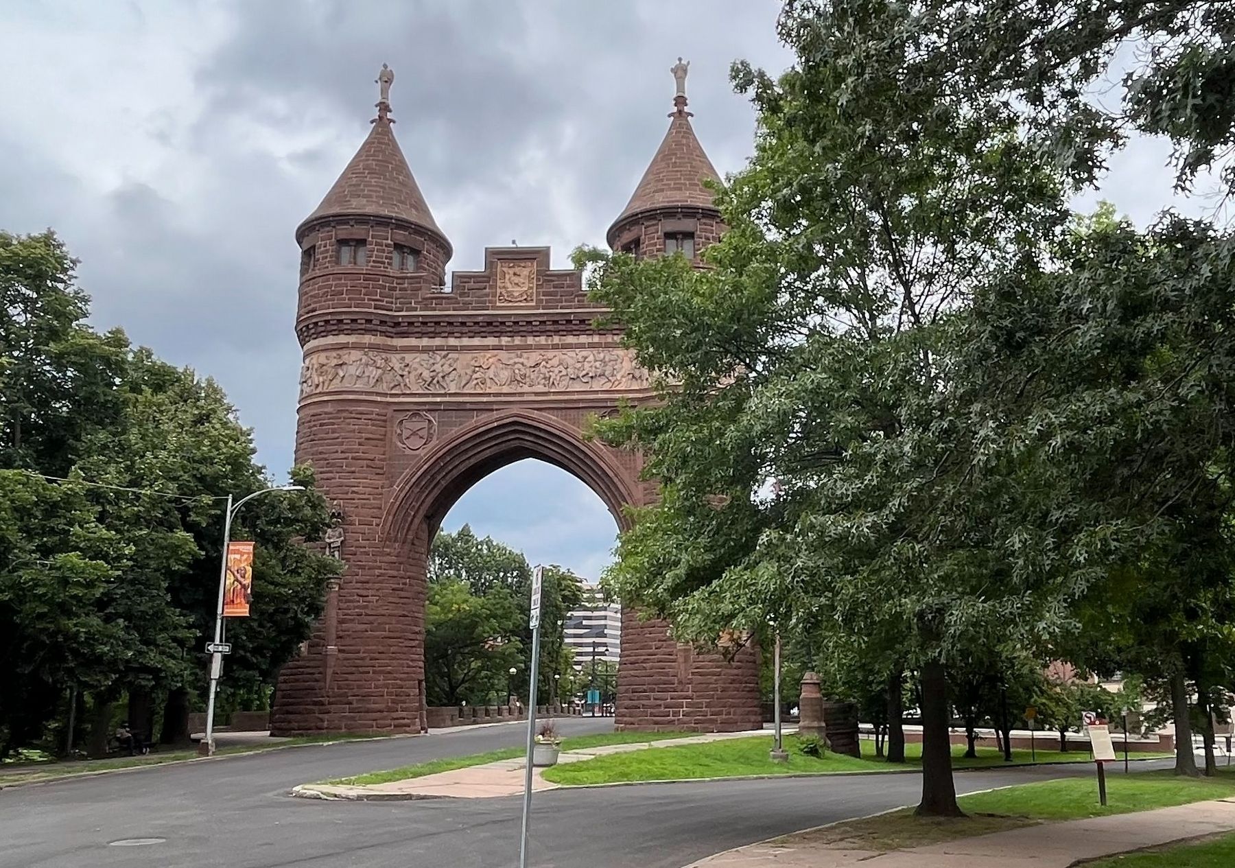Soldiers and Sailors Memorial Arch image. Click for full size.
