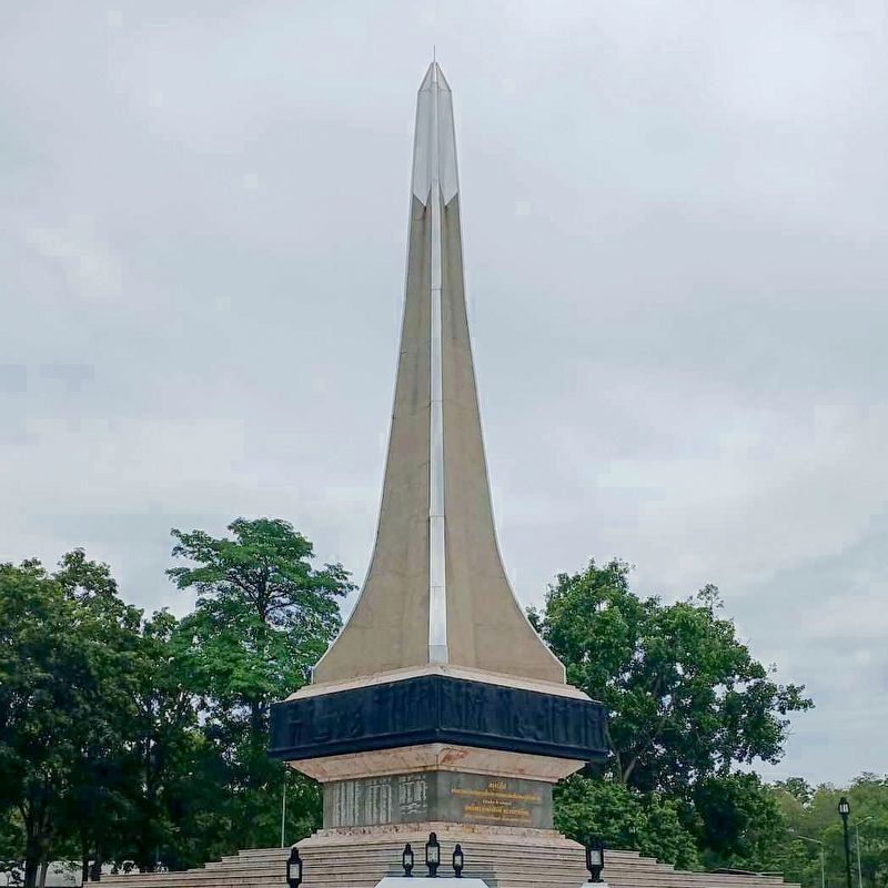 Vietnam War Monument, Kanchanaburi, Thailand image. Click for full size.