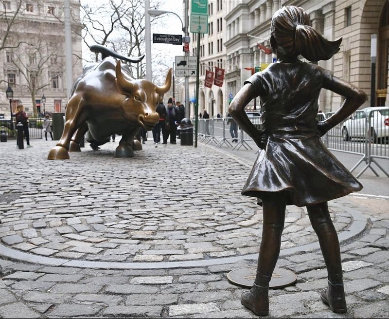 <i> Fearless Girl </i> image. Click for full size.