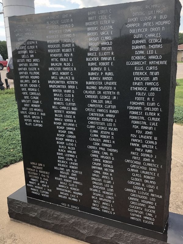 Walnut Veterans Memorial Park � WWI (cont'd) & WWII image. Click for full size.