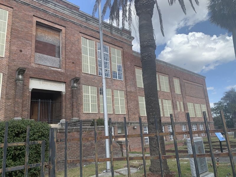 "Old Stanton" High School Marker on the right side of picture behind a fence image. Click for full size.