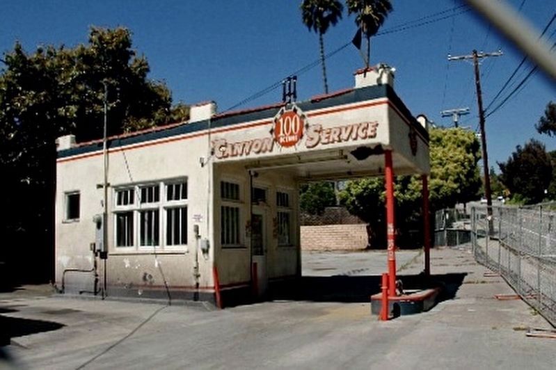 Marquez Filling Station image. Click for full size.