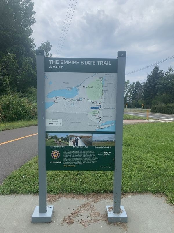 Empire State Trail Marker image. Click for full size.