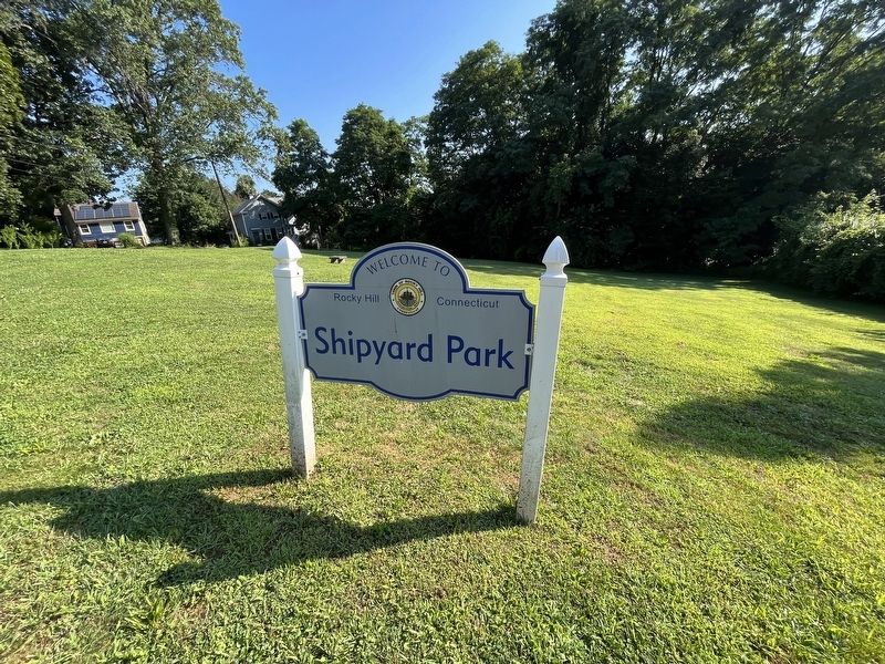 Nearby signage for Shipyard Park image. Click for full size.