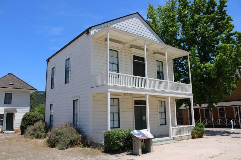 Toscano Hotel Annex and Marker. Click for full size. Toscano Hotel Annex and Marker image. Click for full size.