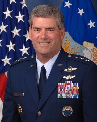 Now LIEUTENANT GENERAL DANIEL J. DARNELL image. Click for full size.