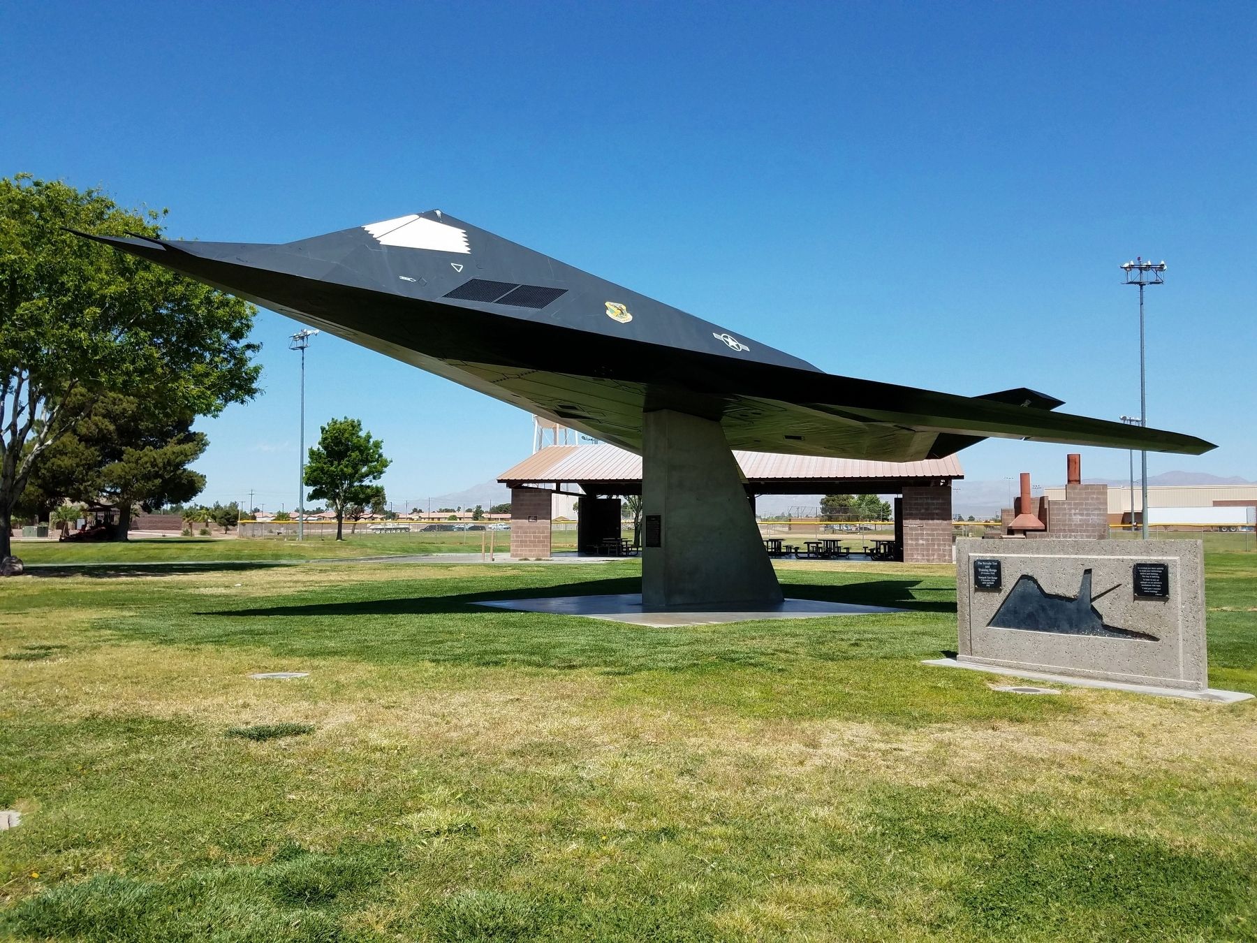 F-117A and Marker image. Click for full size.